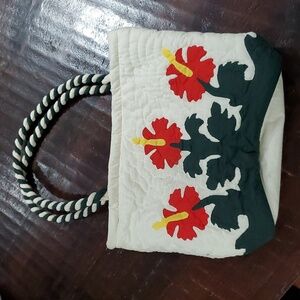 QUILTED HIBISCUS HAWAIIAN FLOWERS SHOULDER BAG TOTE ISLANDER HANDMADE TROPICAL